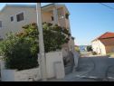 Apartmaji Ena - near marina "Kornati": A1(4), A2(2) Biograd - Riviera Biograd  - hiša