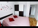 Apartmaji Renato - 150 m from beach: A1(2+2), A2(2+2) Sveti Filip i Jakov - Riviera Biograd  - Apartma - A1(2+2): spalnica