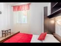 Apartmaji Matko - 3 Bedrooms Apartment: A2(6) Mirca - Otok Brač  - Apartma - A2(6): spalnica