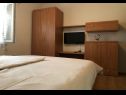 Apartmaji Aleks - 80m from the sea: A2(3+2) Postira - Otok Brač  - Apartma - A2(3+2): spalnica