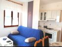 Apartmaji Miljana - 40 m from beach: A1(4+1) Postira - Otok Brač  - Apartma - A1(4+1): kuhinja in jedilnica