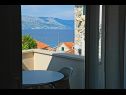 Apartmaji Feng - comfy and sea view : A1(4) Postira - Otok Brač  - Apartma - A1(4): pogled z balkona