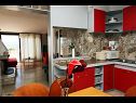 Apartmaji Aldica - 300 m from sea: A1(6) Supetar - Otok Brač  - Apartma - A1(6): kuhinja in jedilnica