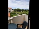 Apartmaji Mari - 100 m from beach: A1(4) Supetar - Otok Brač  - pogled