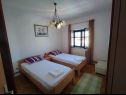 Apartmaji Dragi - 250 m from the beach: A1(6) Supetar - Otok Brač  - Apartma - A1(6): spalnica