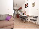Apartmaji Aurelija - 20 m from beach: A1(4+2), A2(4), A3(2+2) Arbanija - Otok Čiovo  - Apartma - A2(4): dnevna soba