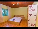 Apartmaji Vinko - 80 m from beach: A1(4+2), A2(4+2) Okrug Gornji - Otok Čiovo  - Apartma - A1(4+2): spalnica