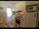 Apartmaji Milena - beautiful & close to the beach: A1(5) Okrug Gornji - Otok Čiovo  - Apartma - A1(5): kuhinja