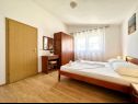 Apartmaji Mari - 150 m from sea: A1(2+1), A2(2+1), A3(2+1), A4(2+1) Okrug Gornji - Otok Čiovo  - Apartma - A4(2+1): spalnica