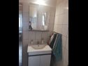 Apartmaji More - sea front: SA1(2+1) Savar - Dugi otok  - Studio apartma - SA1(2+1): kopalnica s straniščem