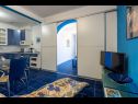 Apartmaji Mila - in blue: A1(4+2), A2(5+1), A3(4+2) Banjole - Istra  - Apartma - A2(5+1): dnevna soba