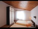 Apartmaji Bruno - spacious yard: A1(4+2) Barban - Istra  - Apartma - A1(4+2): spalnica