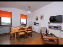 Apartmaji Bruno - spacious yard: A1(4+2) Barban - Istra  - Apartma - A1(4+2): dnevna soba