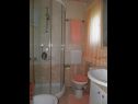 Apartmaji Zdravko: A1(2+2), A2(2+2) Fažana - Istra  - Apartma - A1(2+2): kopalnica s straniščem