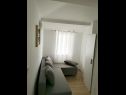 Apartmaji Miro A1(5+1) Medulin - Istra  - Apartma - A1(5+1): dnevna soba