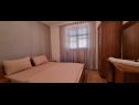Apartmaji Real - 10 m from sea : A7(2+2), A8(2+2) Medulin - Istra  - Apartma - A7(2+2): spalnica
