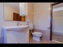 Apartmaji Mir - perfect location & cosy: A1(4+2), A2(2+1), SA3(2), SA4(2) Korčula - Otok Korčula  - Studio apartma - SA4(2): kopalnica s straniščem