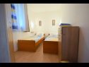 Apartmaji Jozefina - barbecue: A1(4+1), A2(3+1) Malinska - Otok Krk  - Apartma - A2(3+1): spalnica