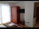 Apartmaji Vlado - 300 m from pebble beach: SA1(2+1), SA2(2), A3(2+2), SA4(2+1), A5(2+2), SA6(2) Njivice - Otok Krk  - Studio apartma - SA2(2): spalnica