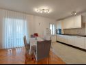 Apartmaji Fab - spacious terrace: A1(5+1) Punat - Otok Krk  - Apartma - A1(5+1): jedilnica