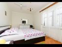 Apartmaji Fab - spacious terrace: A1(5+1) Punat - Otok Krk  - Apartma - A1(5+1): spalnica