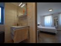 Apartmaji Insula Insule - rustic & peaceful: SA1(2+1), SA2(2+1) Skrbčići - Otok Krk  - Studio apartma - SA1(2+1): kopalnica s straniščem