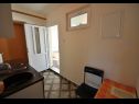 Apartmaji Pava SA1 (2), SA2 (2) Vrbnik - Otok Krk  - Studio apartma - SA2 (2): kuhinja in jedilnica