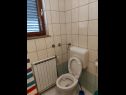 Apartmaji Supec - near the sea: A1(4), A2(4) Vrbnik - Otok Krk  - Apartma - A2(4): kopalnica s straniščem