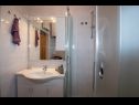 Apartmaji Miriam - 200m from beach: SA1(2+1), A2(2+2) Ika - Kvarner  - Apartma - A2(2+2): kopalnica s straniščem