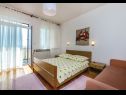 Apartmaji Dari - with terrace : A1(5) Lovran - Kvarner  - Apartma - A1(5): spalnica