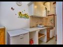 Apartmaji Pero - 80 m from sea: A1(6), A2(2), A3(2) Mali Lošinj - Otok Lošinj  - Apartma - A2(2): kuhinja