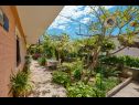 Apartmaji Giuseppe - green terrace: A1(4) Mali Lošinj - Otok Lošinj  - terasa