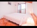 Apartmaji Luce - 50 m from sea: A1(4+1), A2(2+1), A3(2+1) Mali Lošinj - Otok Lošinj  - Apartma - A3(2+1): spalnica