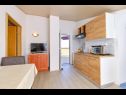 Apartmaji Nada - 150 m from sea: A3(2), A2(2), A1(2) Mali Lošinj - Otok Lošinj  - Apartma - A3(2): kuhinja in jedilnica
