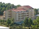 Apartmaji Suzi - beautiful view and cosy: A1 crvena kuhinja(2+2), A2(2+2) Baška Voda - Riviera Makarska  - hiša