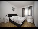 Apartmaji Robert - sea view : A1(4+1), A2(4+2) Brela - Riviera Makarska  - Apartma - A2(4+2): spalnica