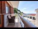 Apartmaji Ante M - 100 m from beach: A1(4+2), A2(4+2), C3(2) Brela - Riviera Makarska  - Apartma - A1(4+2): terasa
