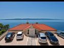Apartmaji Draga - 10 m from sea: A1(4+2), A2(2+2) Brela - Riviera Makarska  - parkirišče