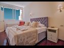 Apartmaji Draga - 10 m from sea: A1(4+2), A2(2+2) Brela - Riviera Makarska  - Apartma - A1(4+2): spalnica