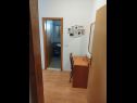 Apartmaji Mare - 150 m from beach SA1(2), A2(4+1), A3(4+2) Brela - Riviera Makarska  - Apartma - A3(4+2): hodnik