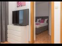 Apartmaji Ivi - 100 m from pebble beach: A1(2+2), A2(2+2), A3(2+2), A4(4+4), A5(2+2) Drašnice - Riviera Makarska  - Apartma - A1(2+2): soba