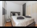 Apartmaji Ivi - 100 m from pebble beach: A1(2+2), A2(2+2), A3(2+2), A4(4+4), A5(2+2) Drašnice - Riviera Makarska  - Apartma - A2(2+2): spalnica