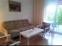 Apartmaji Dane - free parking A1(2+1), A2(4) Makarska - Riviera Makarska  - Apartma - A1(2+1): dnevna soba