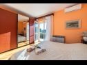 Apartmaji Stipe - comfortable apartment for 6 person: A(4+2) Makarska - Riviera Makarska  - Apartma - A(4+2): spalnica