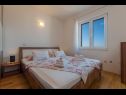 Apartmaji Josi - great view: A1(4+2) Makarska - Riviera Makarska  - Apartma - A1(4+2): spalnica