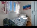 Apartmaji Duki - sea view: A1(4+1), A2(3+2) Makarska - Riviera Makarska  - Apartma - A2(3+2): spalnica