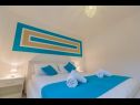 Apartmaji Luxury - heated pool, sauna and gym: A1(2), A2(2), A3(4), A4(2), A5(4), A6(2) Makarska - Riviera Makarska  - Apartma - A4(2): spalnica