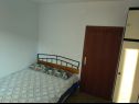 Apartmaji Vela - with own parking: A1(2) Podgora - Riviera Makarska  - Apartma - A1(2): spalnica