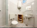 Apartmaji Tomo - 10 m from beach: A1(2+2), SA2(2) Zaostrog - Riviera Makarska  - Studio apartma - SA2(2): kopalnica s straniščem