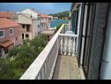 Apartmaji Drago - 50 m from sea: A2(2+2) Betina - Otok Murter  - Apartma - A2(2+2): terasa